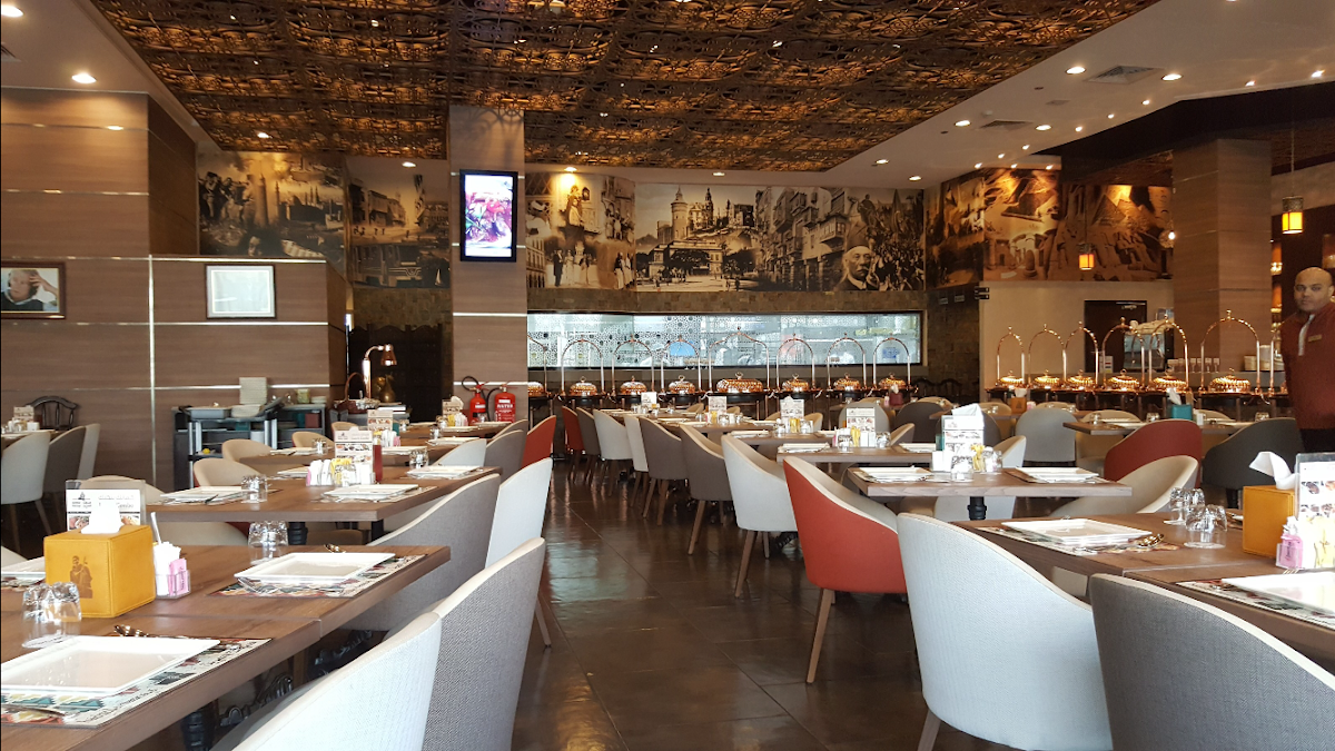Hadoota Masreya, Dubai